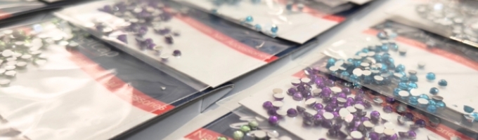Melcap | Strass per Unghie colorati, 24 confezioni